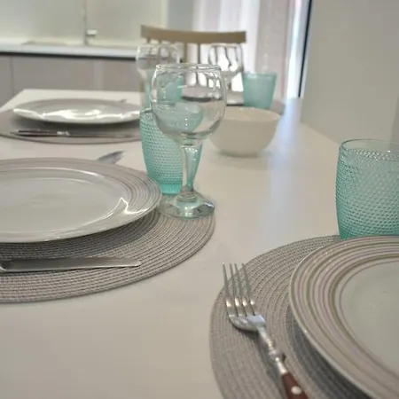 Modern Luxury 公寓 *