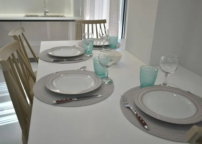 Modern Luxury 카르디차