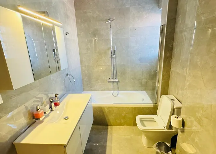 아파트 Modern Luxury 카르디차